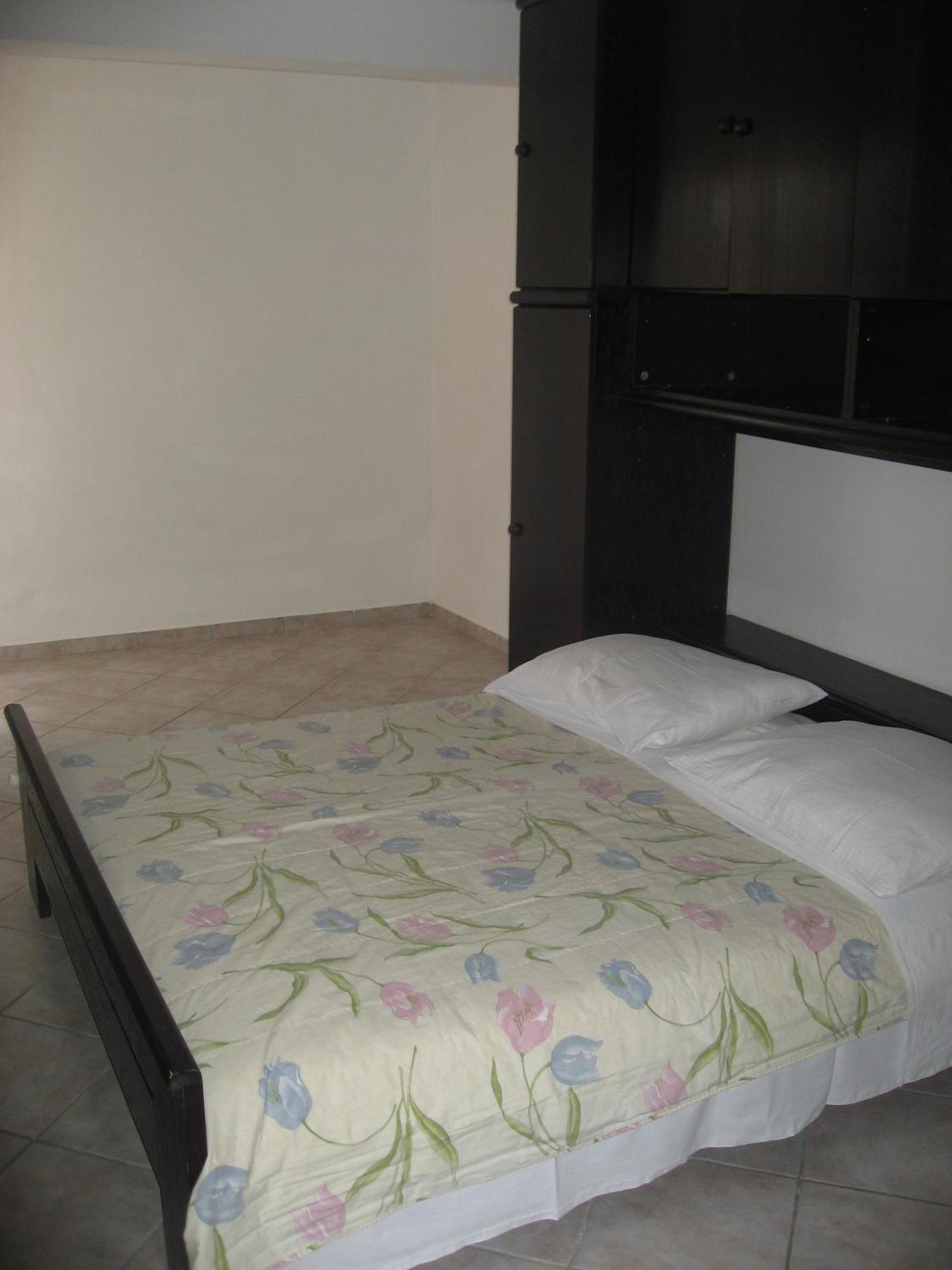 Apartments Selez ماندري المظهر الخارجي الصورة