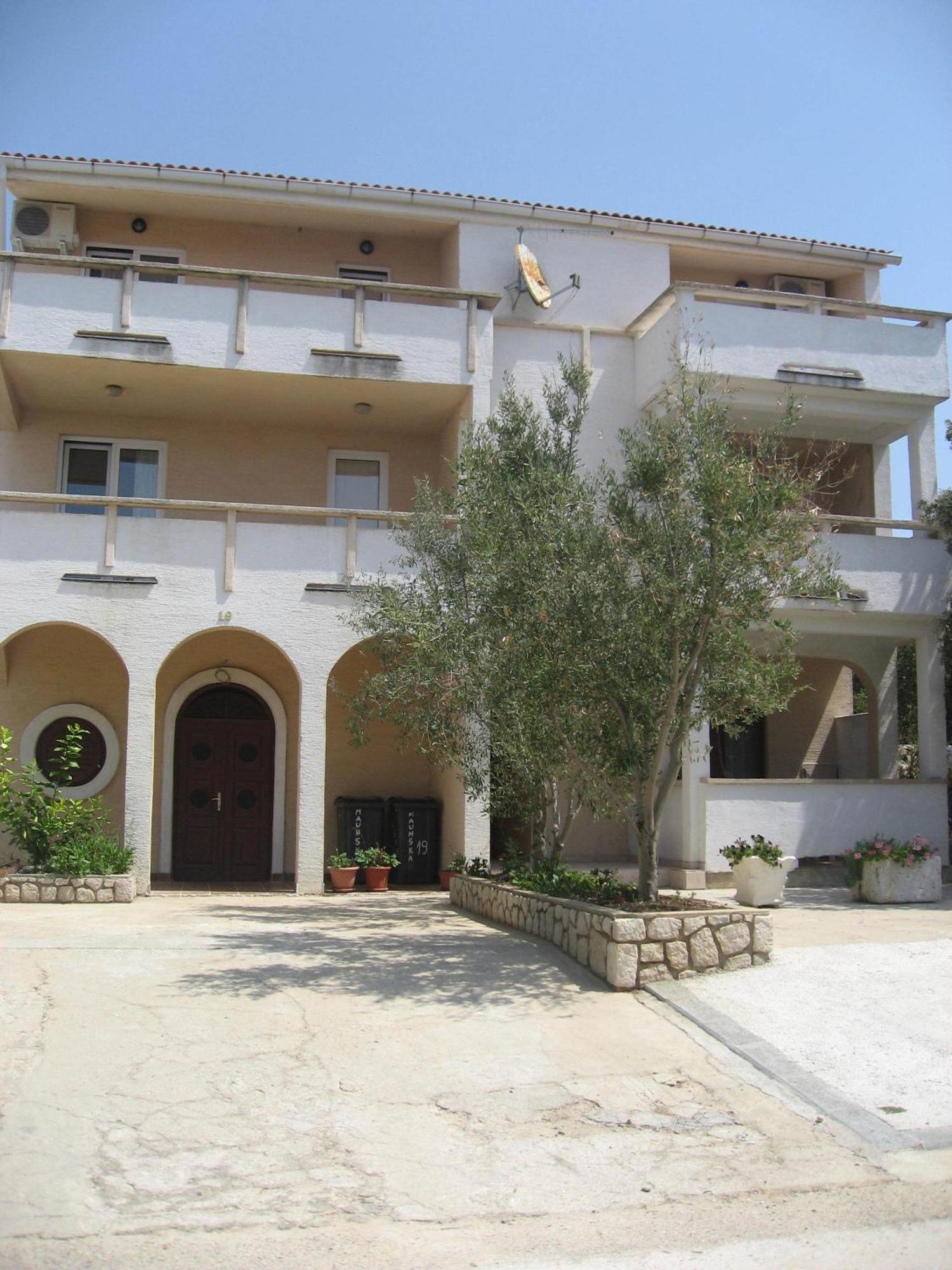Apartments Selez ماندري المظهر الخارجي الصورة